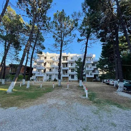 Aparthotel Vila Tufi Velipoje Ngoại thất bức ảnh