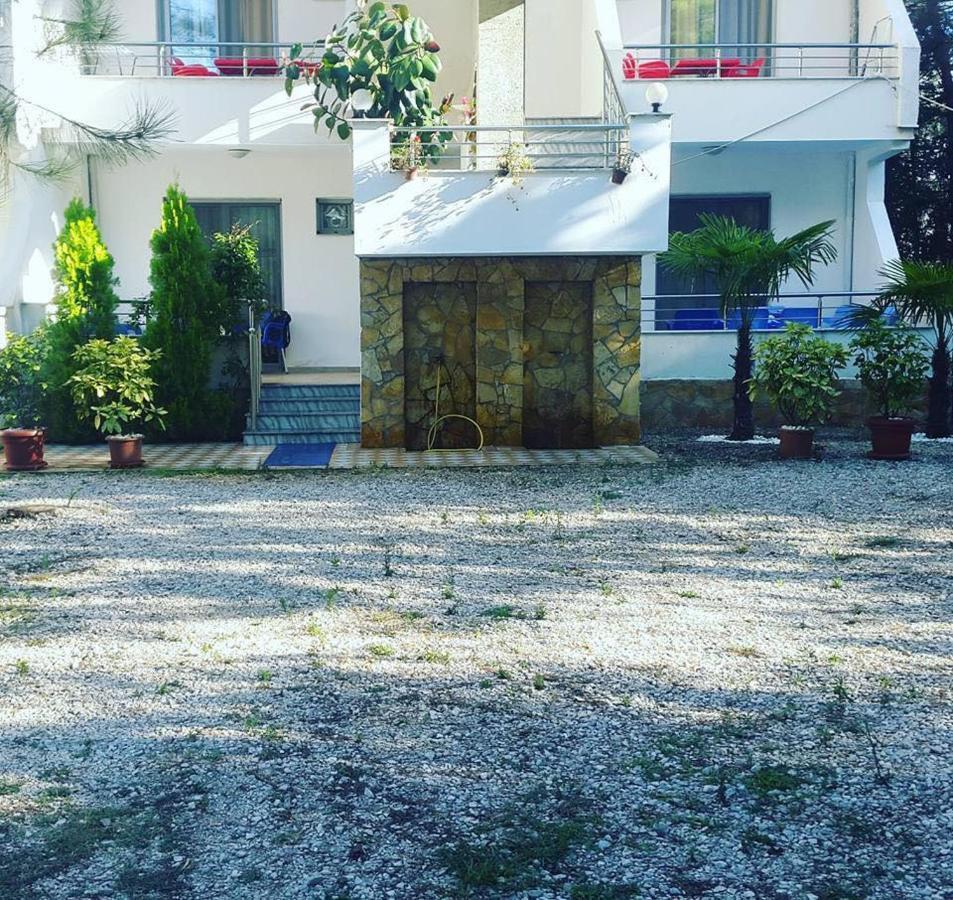 Aparthotel Vila Tufi Velipoje Ngoại thất bức ảnh