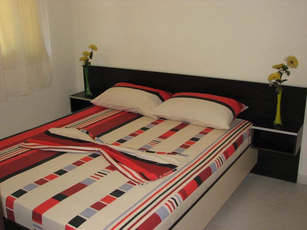Aparthotel Vila Tufi Velipoje Phòng bức ảnh