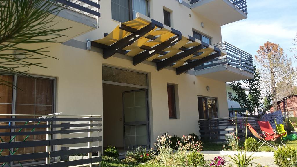 Aparthotel Vila Tufi Velipoje Ngoại thất bức ảnh
