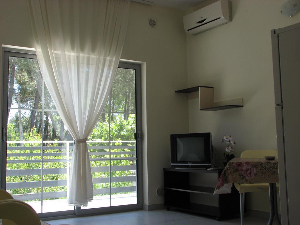 Aparthotel Vila Tufi Velipoje Ngoại thất bức ảnh